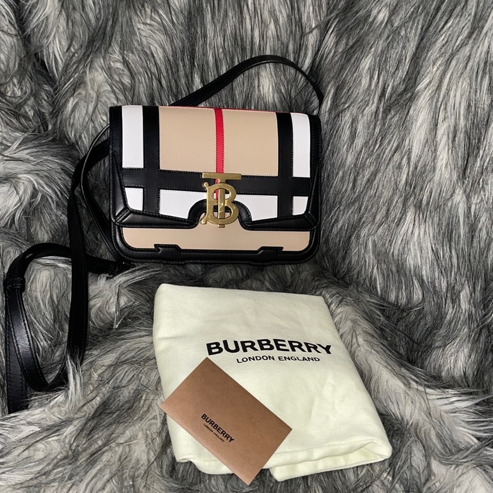 Women’s Burberry Shoulder Bag